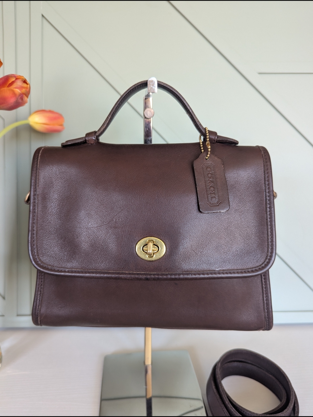 Vintage Coach Court Bag (style number 9870), - Picture 2 of 15